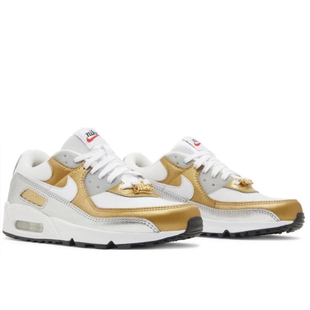 Nike Air Max 90 SE Women's Shoes - ‘Metallic’ Gold